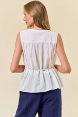 ROUND NECK SELF COVERED BUTTON-DOWN SLEEVELESS FLOWY TOP